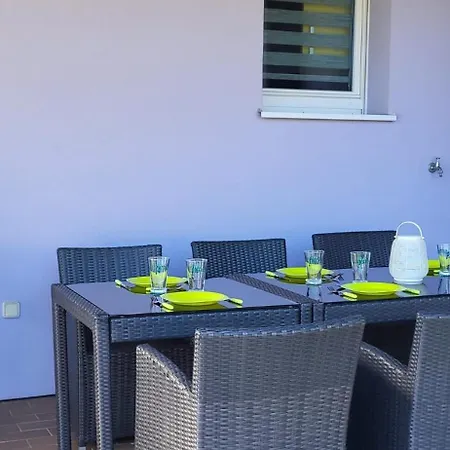 Holiday home Le Geai Des Chenes